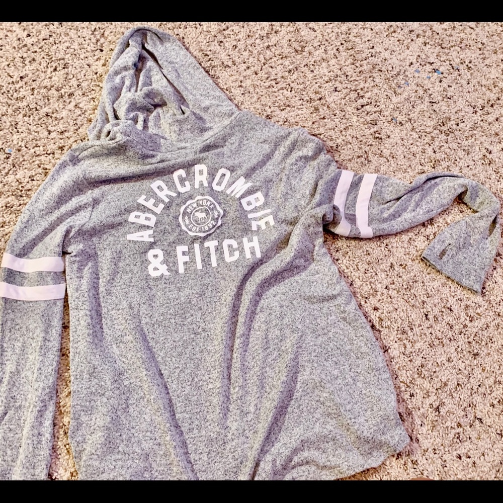 Long sleeve light weight shirt!